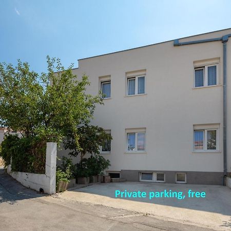 Apartments Near Beach Babic Split Exterior photo