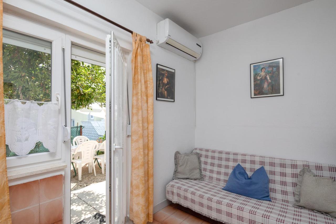 Apartments Near Beach Babic Split Exterior photo