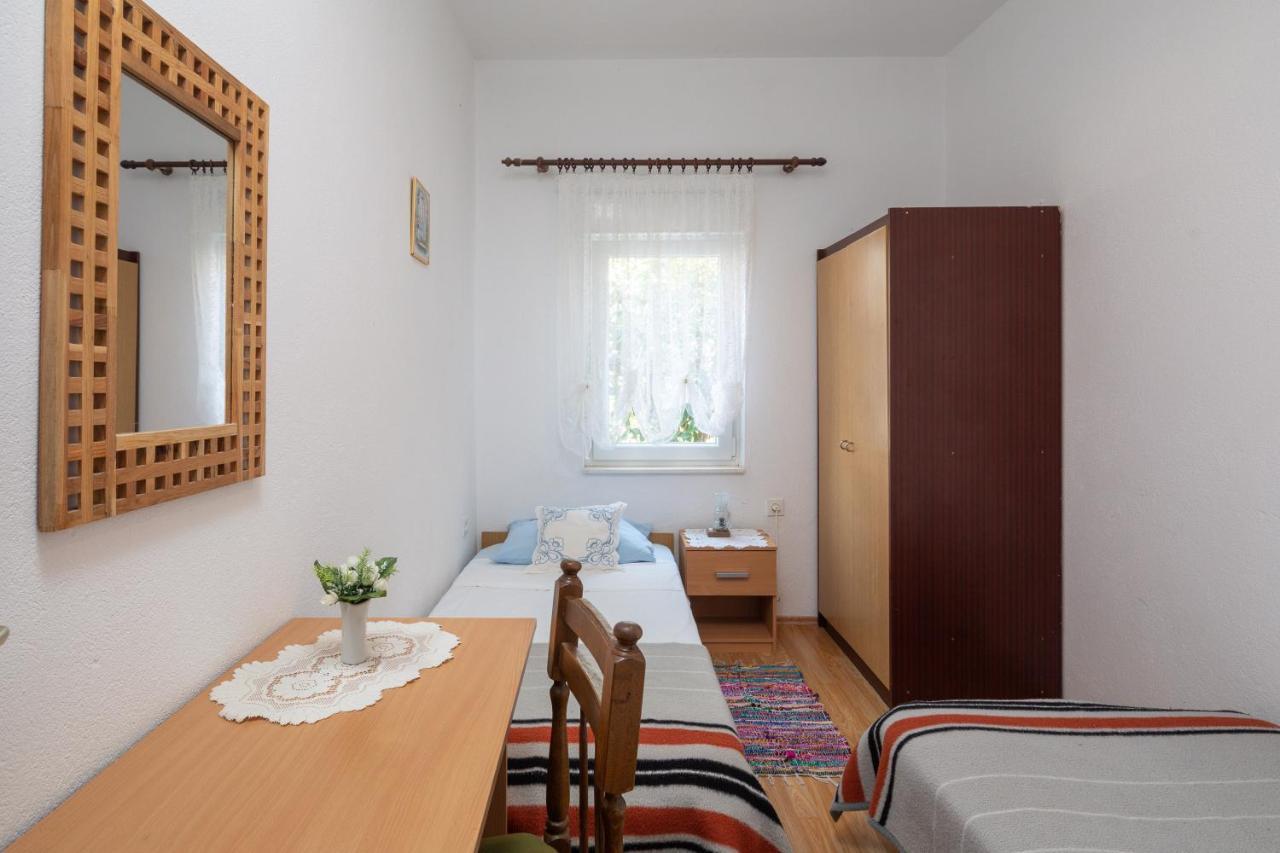 Apartments Near Beach Babic Split Exterior photo