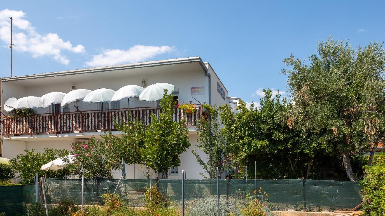 Apartments Near Beach Babic Split Exterior photo