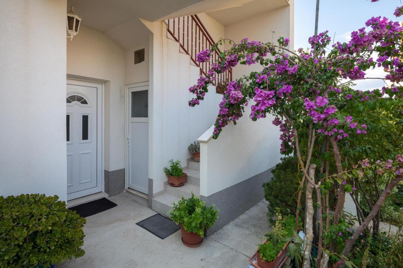 Apartments Near Beach Babic Split Exterior photo