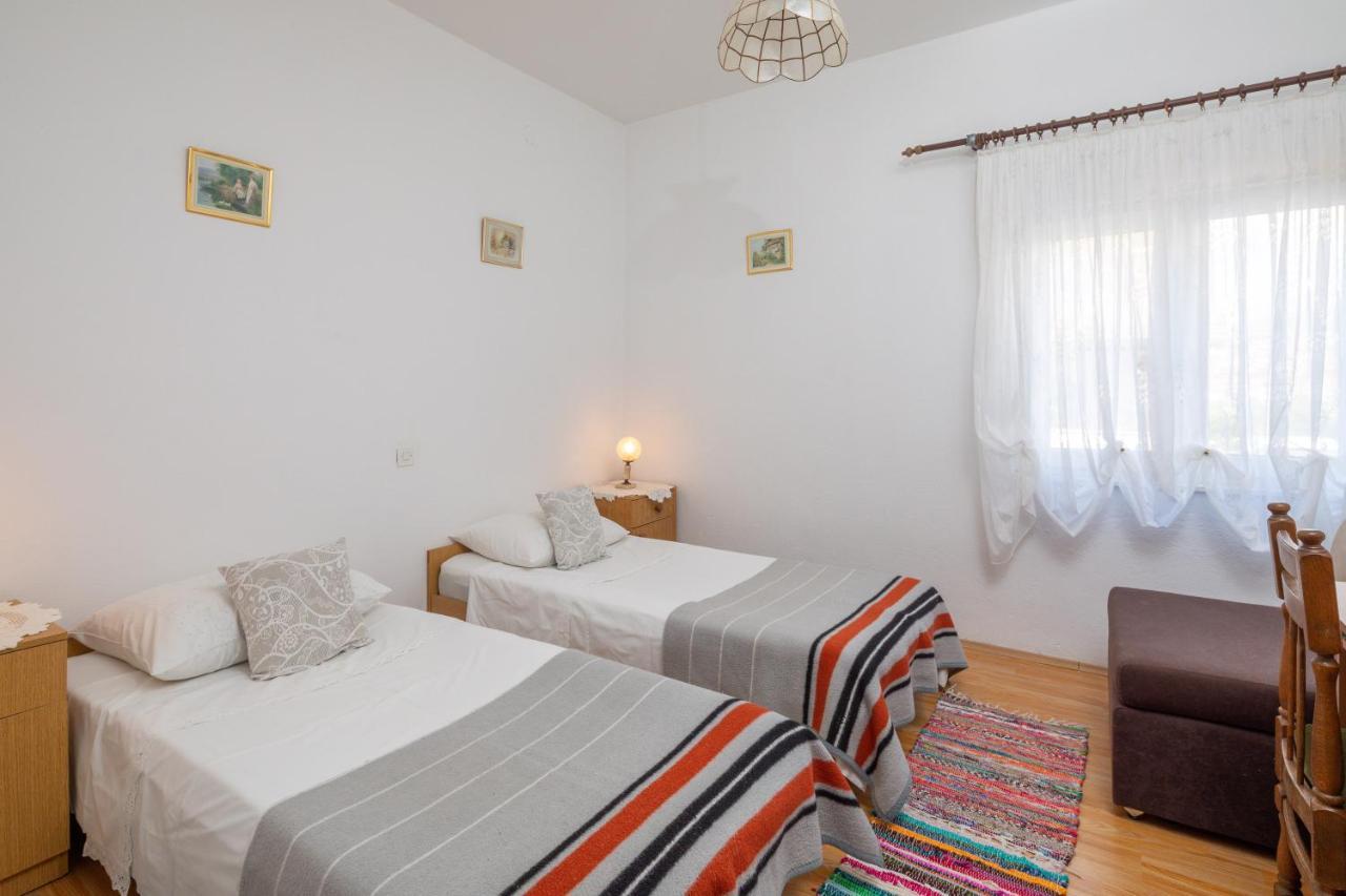 Apartments Near Beach Babic Split Exterior photo