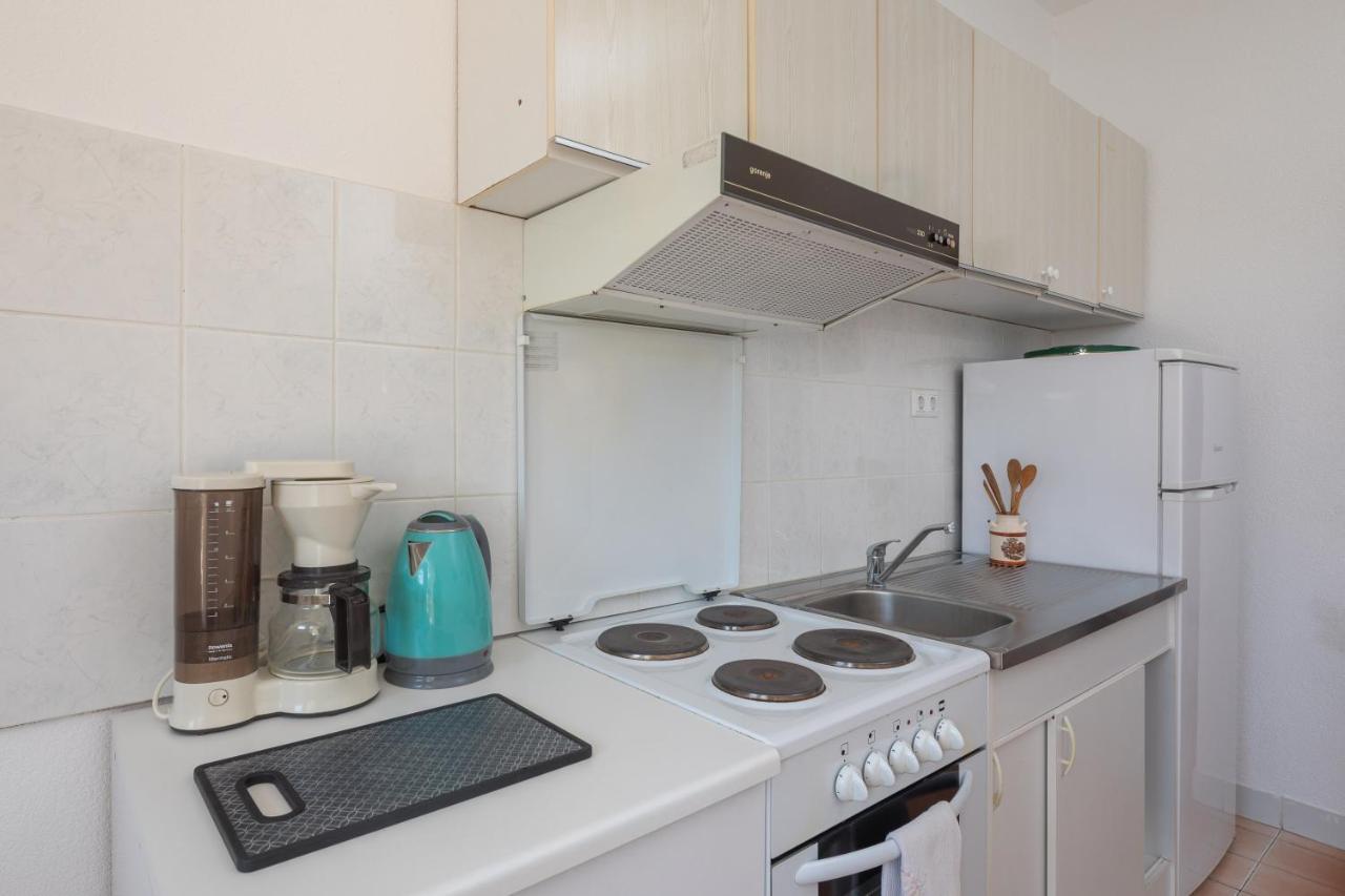 Apartments Near Beach Babic Split Exterior photo